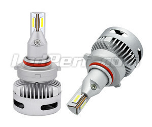 Différentes prises de vues des Ampoules HB4 LED pour phares lenticulaires.