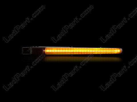 Maximale Beleuchtung der dynamischen LED-Seitenblinker für BMW Serie 5 (F10 F11)