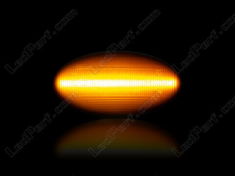 Eclairage maximal des répétiteurs latéraux dynamiques à LED pour Peugeot 206