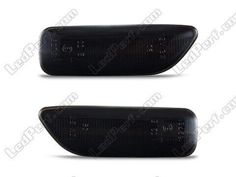 Vue de face des clignotants latéraux dynamiques à LED pour Volvo XC90 - Couleur noire fumée